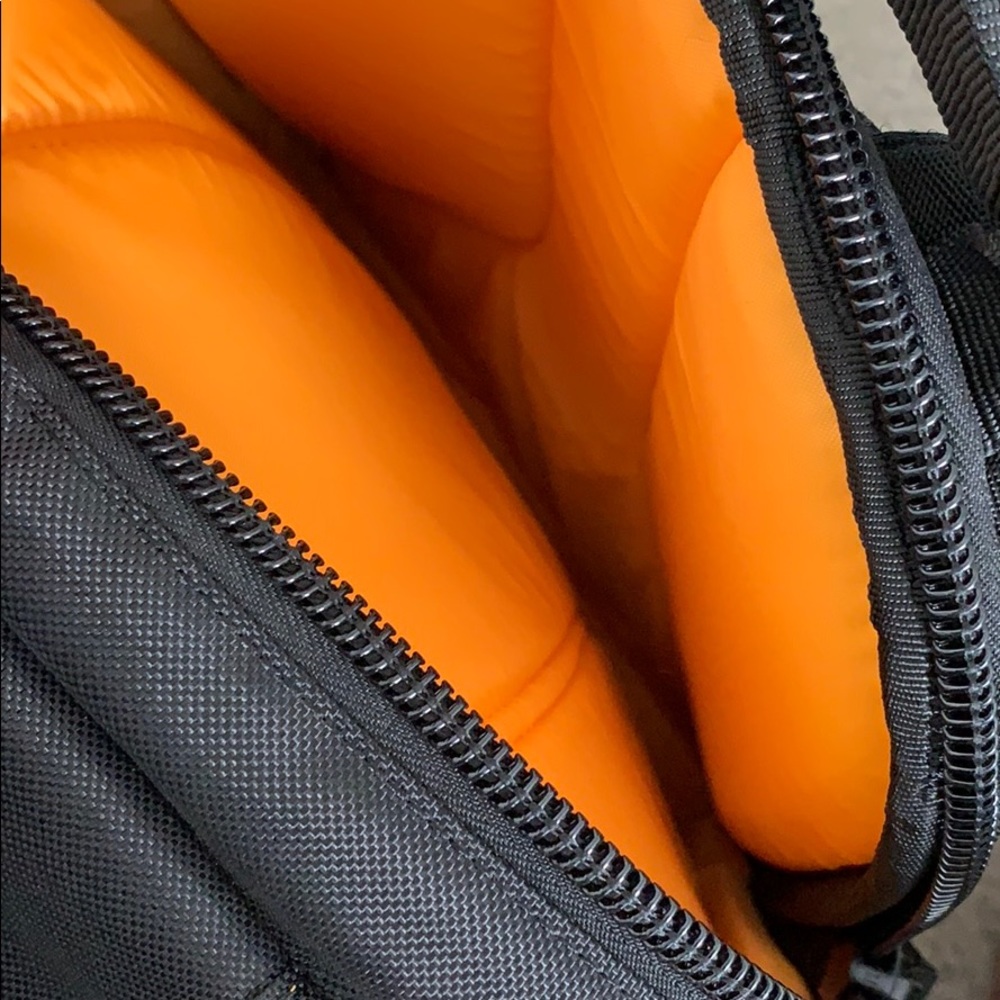 Case Logic Camera Bag - Picture 4 of 6